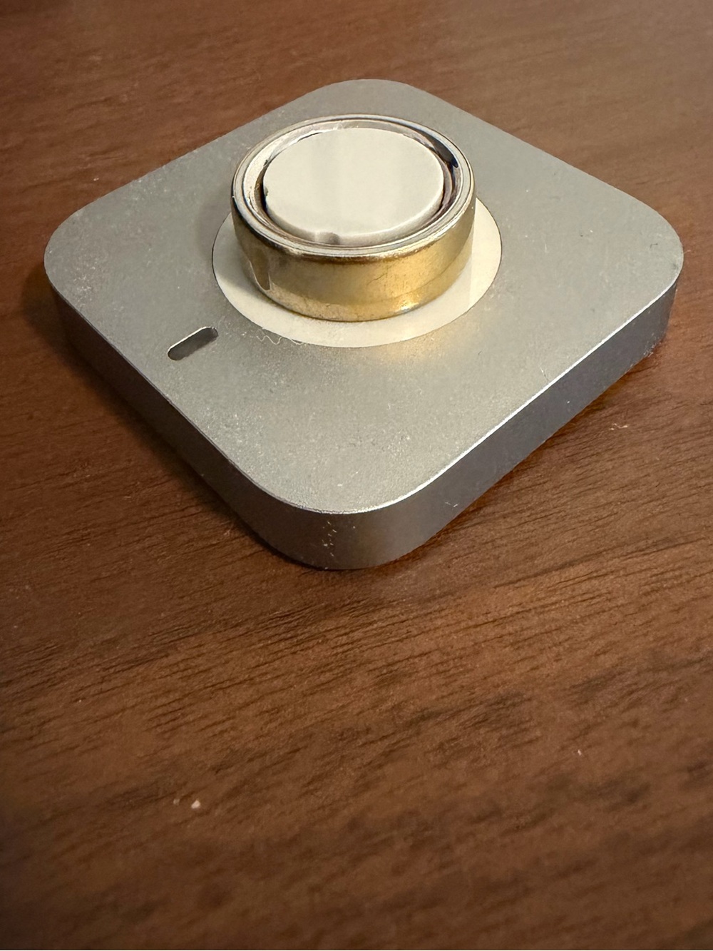 Oura Ring 4 - Gold Size 7